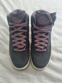 Nike Air Jordan 2 Retro