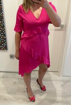 Letne volanove saty Miss Selfridges