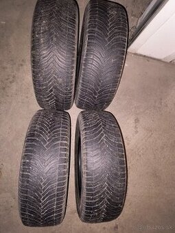 Celoročné pneumatiky Michelin Crossclimate 205/55 R16