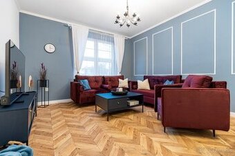 Exkluzívny, kompletne zariadený 3izbový byt na Komenského