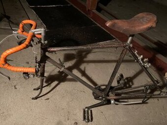 FAVORIT cestny bicykel