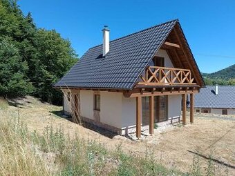 Na predaj chata novostavba pri Novej Bani