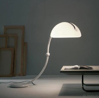 Stará dizajnová stojanova lampa