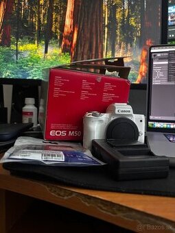 Canon EOS M50