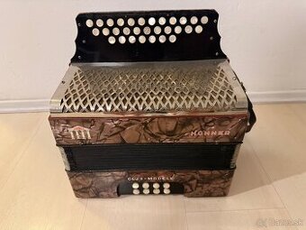 Heligonka Hohner Victoria Club Model