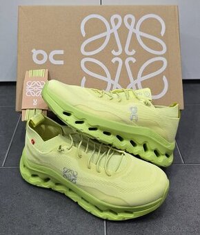 Nove damske On Running x LOEWE Cloudtilt tenisky 'lime gree