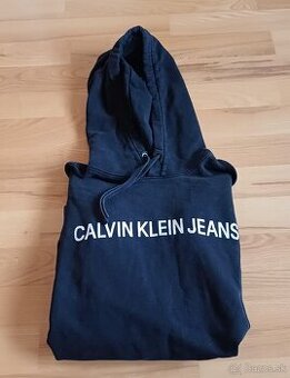 Calvin Klein čierna