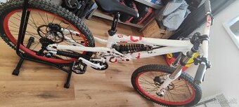 Scott voltage zjazdový bicykel