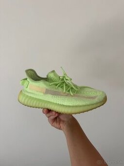 adidas Yeezy Boost 350 V2 Glow