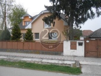Dražba rodinného domu s dvoma bytovými jednotkami, Trnovec n