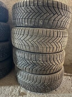 5x112 R16 205/55R16 Michelin