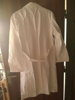 Biele pracovné oblečenie