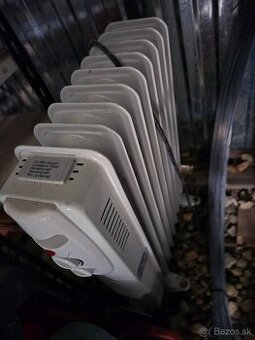 Olejový radiátor, ako nový. Má 1 rok