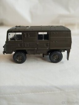 Velitelske auto Pinzgauer 710 K H0 - 1