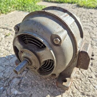 Elektromotor MEZ 1,1 kW - 2820 ot/min