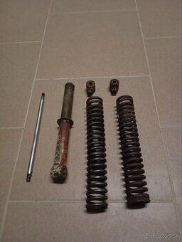 Zadné tlmiče diely Jawa pionier