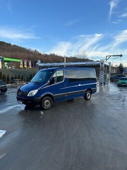 9 Miestny Mercedes Sprinter 311