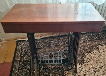 šijaci stroj Minerva