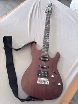 Ibanez gsa60 walnut, Fender Mustang I,