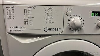 Práčka Indesit