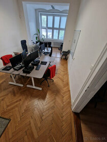 Prenájom 1 kancelárie 35 m2 + zdieľané priestory 25m2