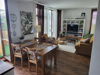 Predám priestranný 4-izbový byt, 93 m², bytový dom Cactus