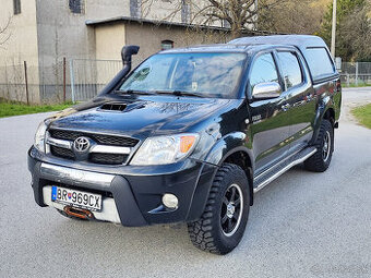 Predám Toyotu Hilux 4 WD 3.0TD 126,0 KW
