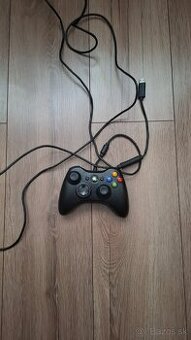 XBOX 360 ovládač