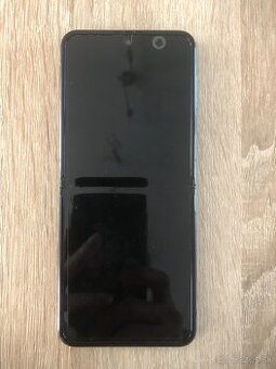 Predám Samsung galaxy flip 4 8ram 128GB