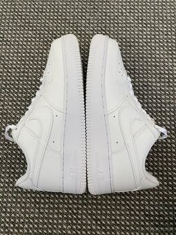 Nike Air Force 1 white
