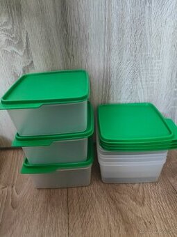 Tupperware hitparáda 1 a 1,4litra spolu za 30eur, nádoby 1,2
