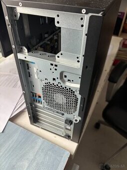 Predám skriňu s počítača HP Z2 G4