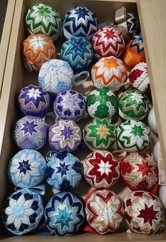 Patchworkové vianočné gule