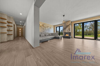 RD pri vode a lese v Novej Dedinke