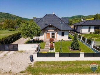 PREDANÉ- Na predaj rodinný dom v Bošáci