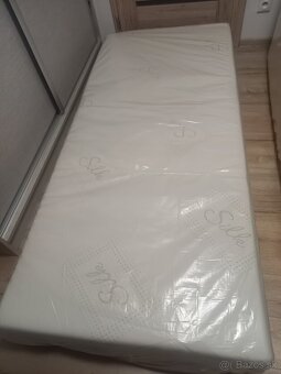 Predám 2 matrace  h/20cm,90x200cm