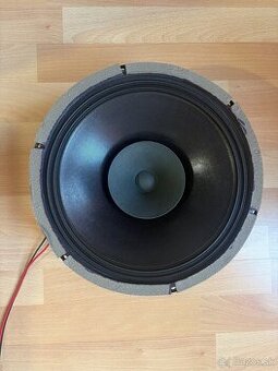 Predám basový reproduktor ALPHARD 12” – 200W / 8 Ω