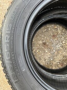 Zimne pneu Nokian 185/65 r15 2 kusy
