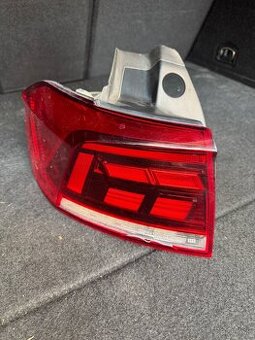 Led zadné svetlo passat b8