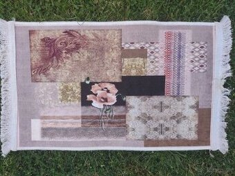 Koberček / tapiséria 88 x 50 cm
