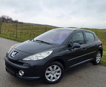 Peugeot 207 1.4 16V 65KW/88 koní R.V.10/2007