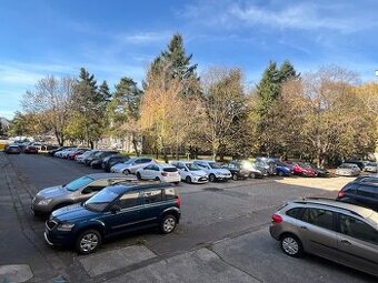 2-izb.byt, Parkové nábrežie