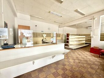 Priestor vhodný pre obchod, potraviny, rozličný tovar, sklad