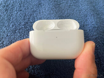 ORIGINAL Apple MagSafe puzdro USB-C, pre AirPods Pro 2