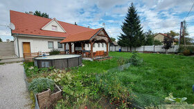 Útulný dom, v pokojnej dedinke, 60 km od Bratislavy na pr