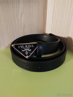 Prada opasok (čierny)