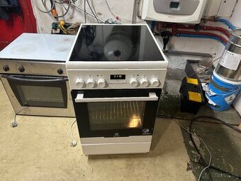 SKLOKERAMICKY SPORAK ELECTROLUX