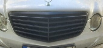 Predám masku čiernu w211 facelift neoriginál
