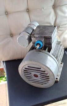 Elektromotor