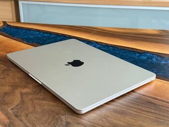 MacBook Air M2 Silver 13” 8/256gb